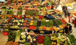 Eskişehir Pazarcılar Odası Başkanı Çiçek: “Vatandaş market yerine pazarı tercih etmeli”