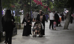 Kavurucu sıcaklar hayatı geceye taşıdı