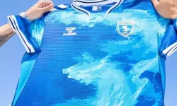 Samsunspor'un Atatürk'lü forması Atina'yı karıştırdı