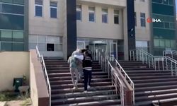 Kars’ta İranlı kuryenin makatından uyuşturucu çıktı