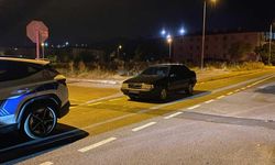 ‘Dur’ ihtarına uymayan ehliyetsiz sürücü yakalandı