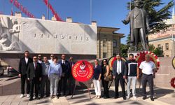 Zafer Partisi Eskişehir’den çelenk sunumu: Buruk bayramlar geçiriyoruz