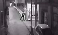 Kavgada boğazından bıçak darbesi alan adam hayatını kaybetti