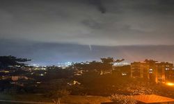 Hatay’da denizde çıkan hortum kameraya yansıdı