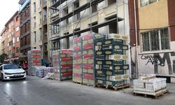 Eskişehir’de yayalar araçların arasından geçmek zorunda kalıyor