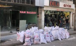 Eskişehir’de kaldırıma bırakılan molozlar tepki çekti