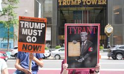 ABD’de 50 eyalette Trump karşıtı gösteri: İstifa çağrıları yapıldı