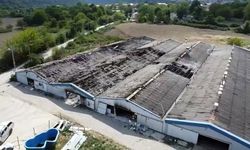 Yanan fabrikadan geriye bu görüntü kaldı