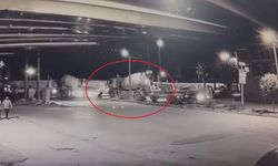 Beton mikserinin ezdiği motosikletin sürücüsü son anda kurtuldu