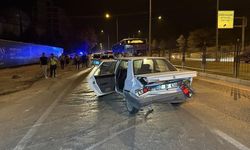 Otomobile arkadan çarpan aracın sürücüsü kaçtı: 1 yaralı