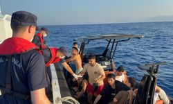 17 düzensiz göçmen kurtarıldı, 1 göçmen kaçakçısı yakalandı