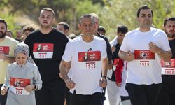 Özgür Özel, CHP 102'nci Yıl Koşusu'na katıldı