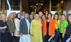 AK Parti Eskişehir İl Kadın Kolları'ndan kadın muhtarlarla buluşma programı