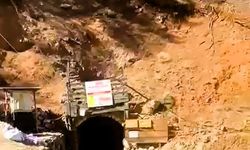 Krom madeninde meydana gelen göçükte 2 işçi mahsur kaldı