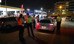 Dur ihtarına uymadı, aracı bırakıp başka araçla kaçtı