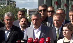 Özgür Özel CHP’nin Sarıyer’de bulunan parti binasına geldi