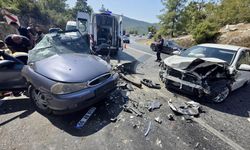 İki otomobilin çarpıştığı feci kazada 8 yaralı
