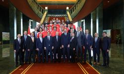 Cumhurbaşkanı Erdoğan, Türkiye A Milli Erkek Basketbol Takımını kabul etti