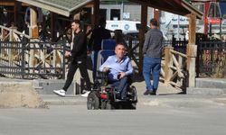 Bayburt’ta Ehliyetsiz Sürücü Engelli Vatandaşa Çarpıp Kaçtı