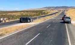 Direksiyon hakimiyetini kaybetti, takla attı: 1 yaralı