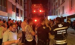 Eskişehir'de 3 katlı apartmanda yangın paniği: Mahalle ayağa kalktı!