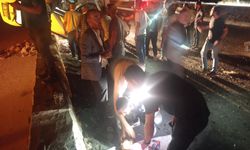 Minibüs ile otomobil çarpıştı: 1 ölü, 5 yaralı