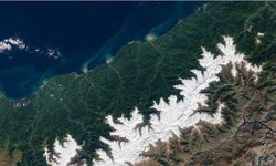 Uydu Fotoğraflarında Karadeniz’e Taşınan Toprak Kütleleri Dikkat Çekti