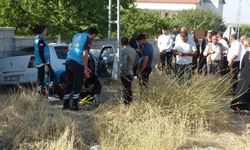 Kontrolden çıkan araç bahçe duvarına çarptı, anne ile 3 çocuğu yaralandı