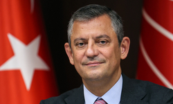CHP Genel Başkanı Özel, CHP'nin 102'nci Yıl Dayanışma Konseri'ne katıldı
