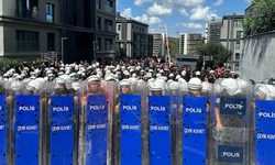 Milletvekillerine polis müdahalesi: Eskişehir Milletvekili Arslan'a biber gazı sıkıldı!