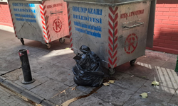 Eskişehir’de çöp sorunu: Kaldırım kullanılamaz hale geldi