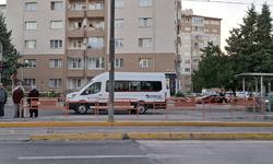 Atatürk Bulvarı tramvay durağındaki tehlikeye çözüm