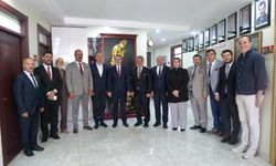 AK Parti Eskişehir Milletvekili Dönmez’den Esnaf ve Sanatkârlar Odaları Birliği’ne ziyaret