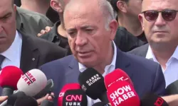 Gürsel Tekin, CHP İstanbul İl Başkanlığı önünde!