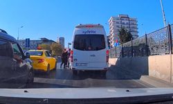 Şehir eşkıyaları yol kesip minibüs şoförünü dövdü