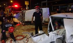 Tofaşlar kafa kafaya çarpıştı, ortalık savaş alanına döndü: 4 yaralı