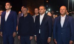 CHP Genel Başkanı Özel: "Turistlerin başının üstünden roketler, füzeler geçiyor"