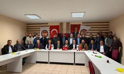 Yeni ofisine kavuştu