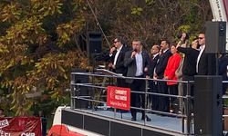 Özgür Özel Eskişehir’den seslendi: Geleceğimizi Amerika’ya sattırmayacağız