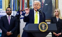 Trump, CIA'ye Venezuela'da operasyon yetkisi verdiğini doğruladı
