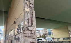 Esenyurt’ta betonları dökülen köprü tehlike saçıyor