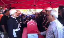 Şehit polis memleketi Şanlıurfa'da gözyaşları arasında defnedildi
