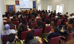 Anadolu Üniversitesi EMYO’da öğrenciler kariyer yolculuklarına hazırlandı