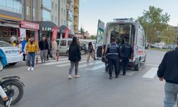 Bisiklet ile motosiklet çarpıştı: 2 yaralı