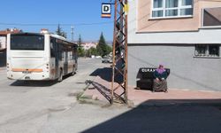 Eskişehir’de vatandaşlardan ilginç çözüm: Halk kendi durağını yaptı