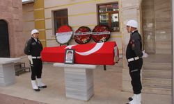 Eskişehir’de kanser tedavisi görüyordu: Hayatını kaybeden polis son yolculuğuna uğurlandı