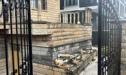 14 yaşındaki çocuğun üzerine beton korkuluk düştü