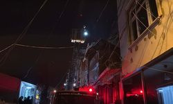 Şişli'de çatı katında çıkan yangın korkuttu