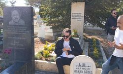 İbrahim Tatlıses, Neşet Ertaş'ın mezarını ziyaret etti