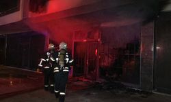 Bir iş yerine ait depoda çıkan yangın korkuttu